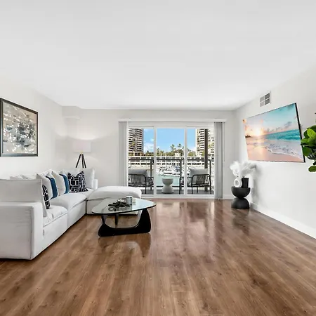 Sunlit Marina View 2Br - Blue Agate Seaside Gem Apartamento